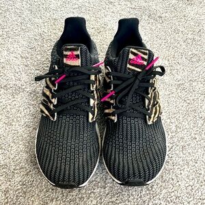 Men’s adidas ultra boost size 9.5 in black/gray and zebra/pink.